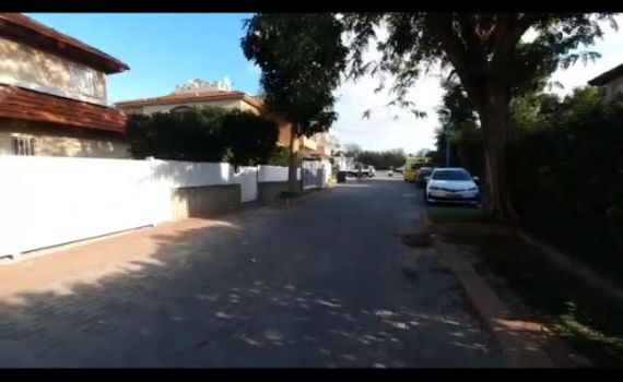 רצח בלוד: בן 50 נדקר למוות ובת 50 במצב אנוש