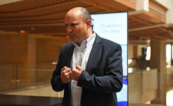 בנט הורה: מלון ראשון לחולי קורונה – כבר ממחר