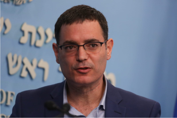 ברנז'ה: הג'וב החדש של משה בר סימן טוב