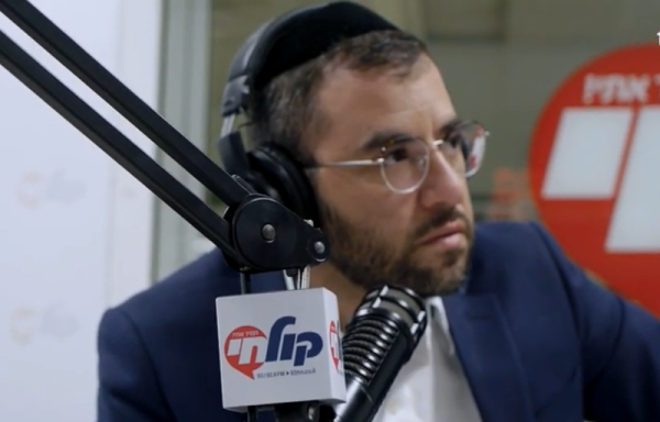 אבא היה נכנס לפאניקה, אם היו אומרים לו שאהיה שדרן