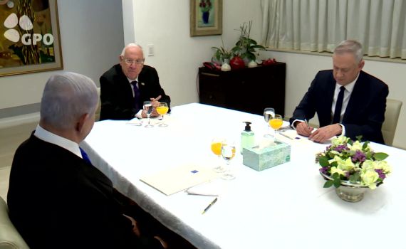 נתניהו וגנץ שוחחו על הקמת ממשלת חירום