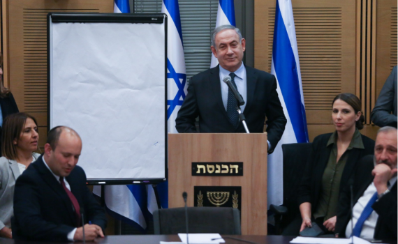 הליכוד: "כחול לבן בהתנהלות דיקטטורית והרסנית"