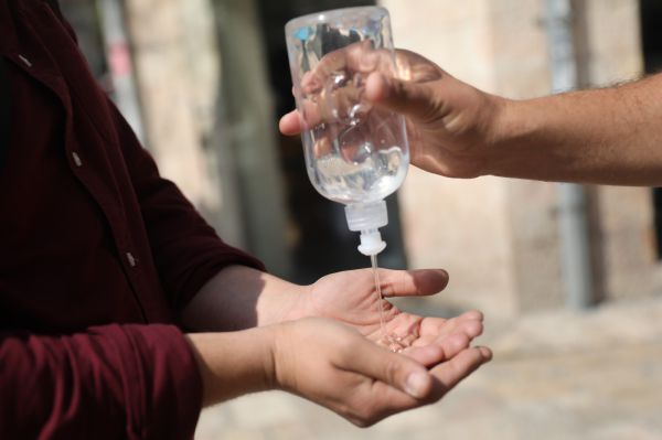 מודיעין: תלמיד נדבק בקורונה- כל ביה"ס בבידוד