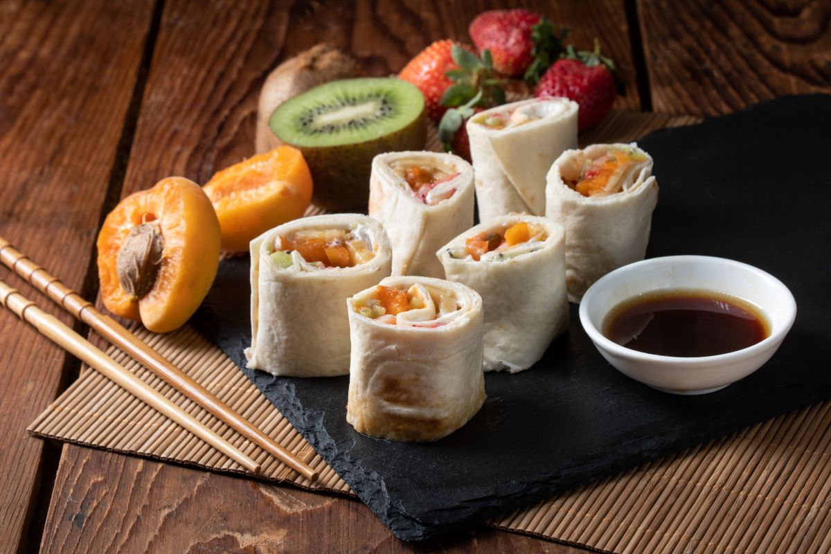 פעילות מתוקה: מתכון מדליק לסושי פירות