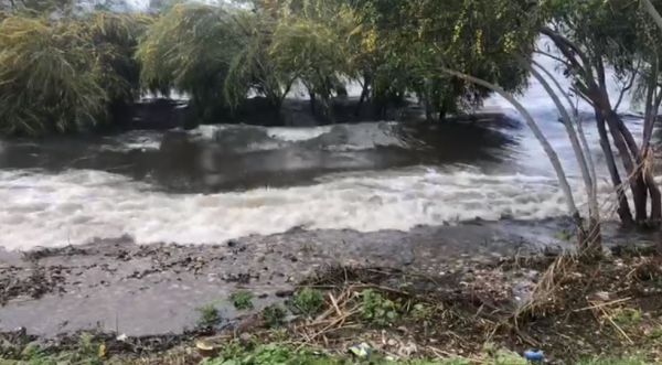 שלג נערם בחרמון; חופי הכנרת הוצפו. צפו