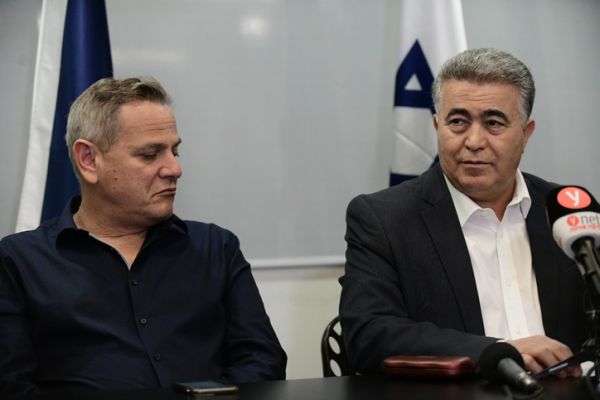 ניצן הורוביץ באולטימטום לעמיר פרץ