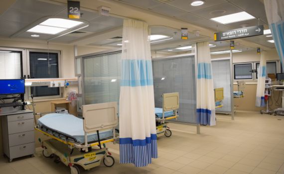 רופא במיון בבית החולים שיבא אותר כחולה קורונה