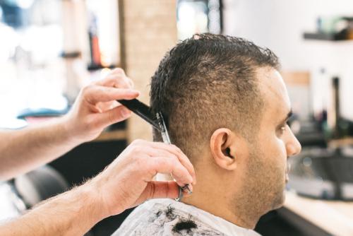 מסתפרים בבית? זה מה שאתם צריכים לדעת