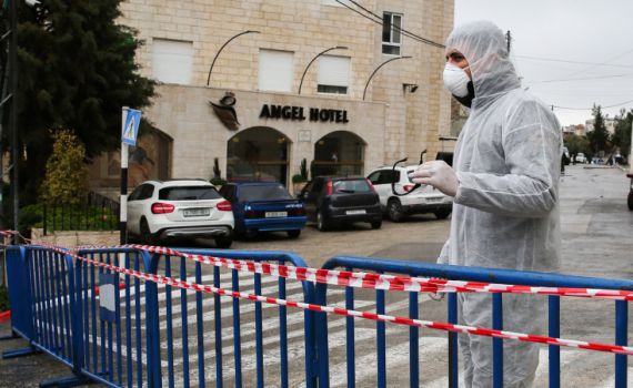 האם מותר להתחפש לחולה קורונה?