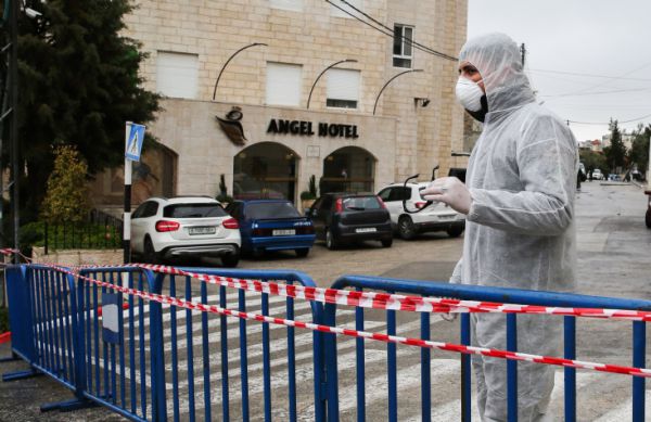 האם מותר להתחפש לחולה קורונה?