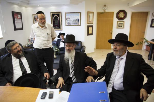 המלצה: להדיח דיין שבדק את הבחינות לדיינות של בנו