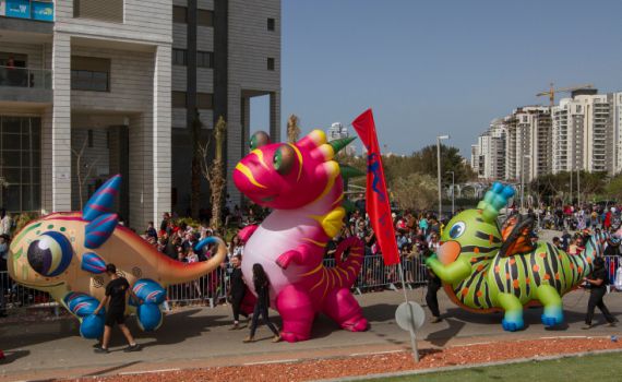 צפו: איך לחגוג את פורים גם עם מי שאין להם