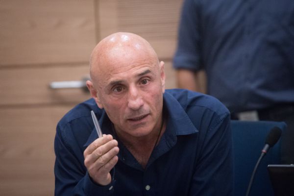 קרבות בכחול לבן: בלי הנדל והאוזר הייתה לנו ממשלה