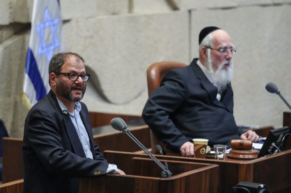 "תקנות שעת חירום – ניסיון הפיכה בידי נתניהו"