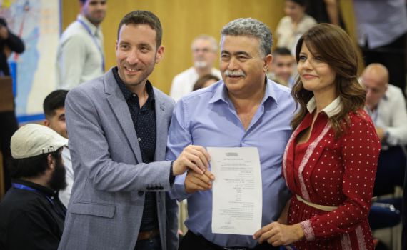 "מקווה שזה לא אופורטוניזם בשביל הנשיאות"