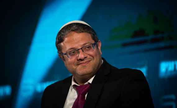 עובדת רה"מ הגישה ערעור על החרמת הטלפון הנייד