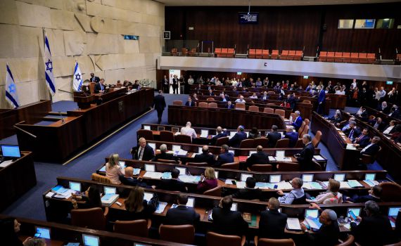 הוועדה המסדרת תאשר לכנס את המליאה