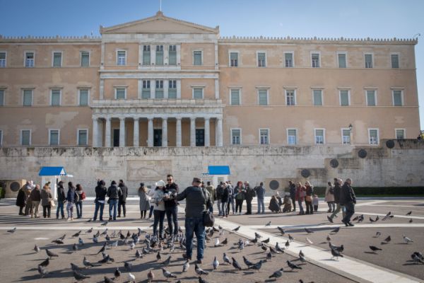 שגרירות ישראל באתונה: נדבק והדביק את משפחתו