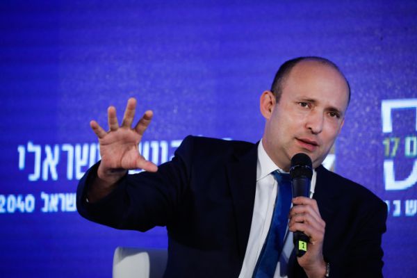 בנט: "מפטיש לפינצטה – מה עוצר אותנו?"