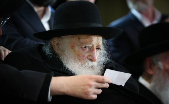 באיחור ניכר: הרב קנייבסקי הורה לא להפר את ההוראות