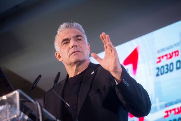 "לא אוותר על הערכים שלי כדי להיות שר החוץ בזום"