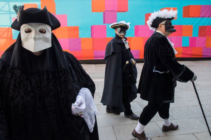 התפשטות הקורונה: רבע מתושבי איטליה בהסגר