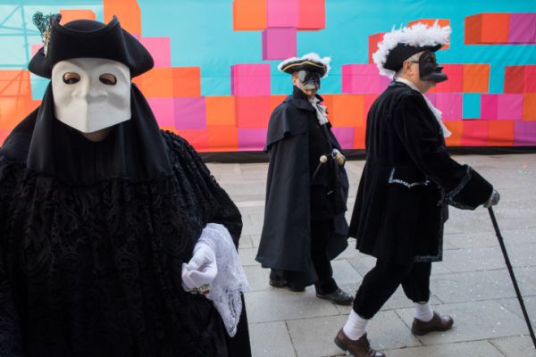 התפשטות הקורונה: רבע מתושבי איטליה בהסגר