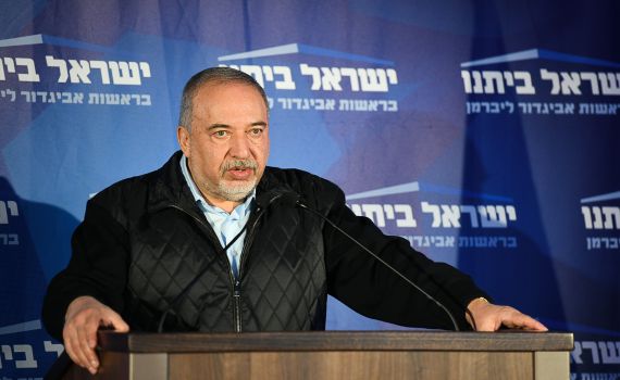 ליברמן מציג את התנאים שלו להיכנס לממשלה