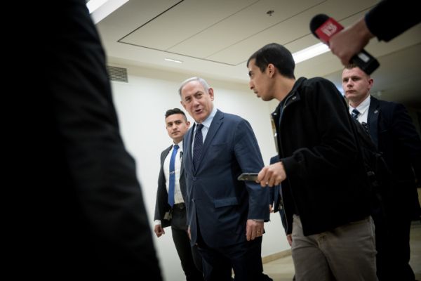 במקום להיות בבידוד כתב חדשות הגיע לישיבת הבלוק