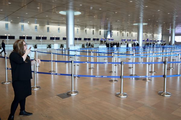 רגב: נחפש מתווה לנתב"ג; גנץ: "השיקולים פוליטיים"