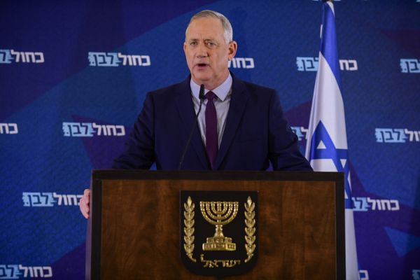גנץ: "נתניהו אל תעשה סיבוב על אזרחי ישראל"