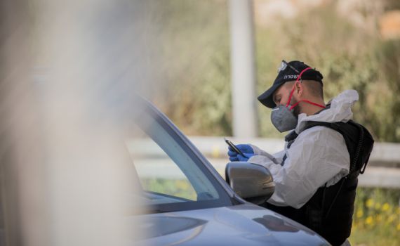 טירה: נעצר בעל אולם שערך אירוע עם 700 איש