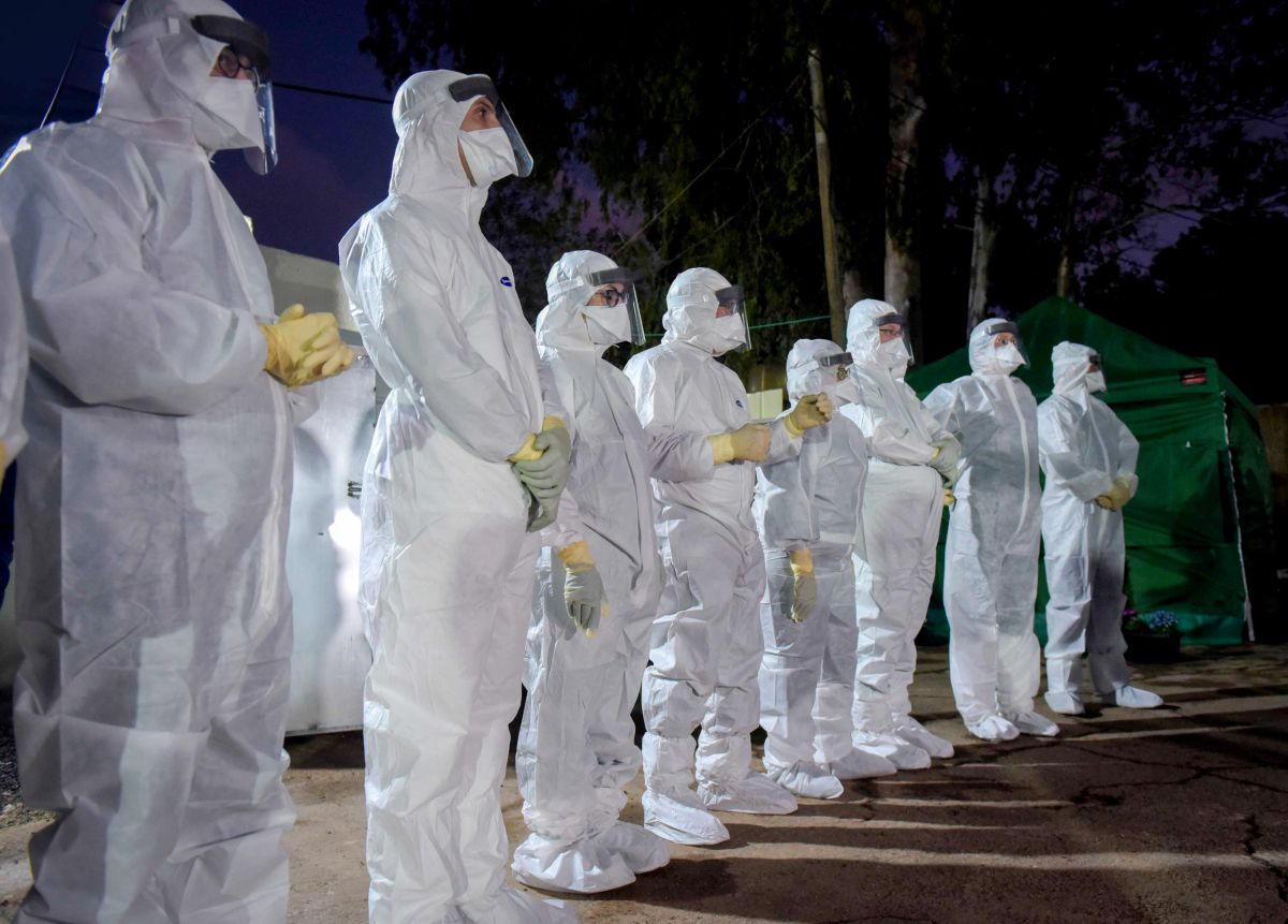 "לחייב את המדינה לשאת בעלות ימי הבידוד"