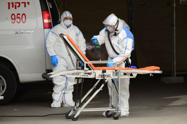 דאגה בישראל: הידרדרות במצבם של שני חולי קורונה