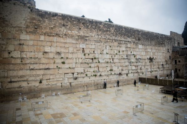 תפילה המונית לעצירת נגיף הקורונה