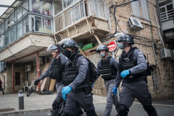 השר ארדן: "נתקדם בהדרגה לסגר מלא"