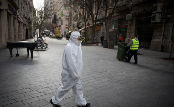 מהבנק לבית הכנסת: מסלולי חולי הקורונה החדשים