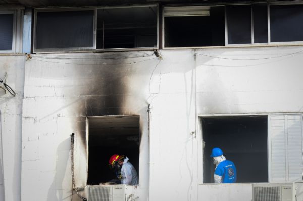 שריפה בפתח תקווה אישה נמצאה ללא רוח חיים