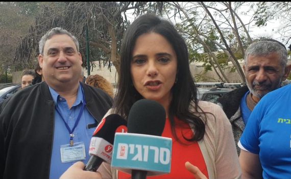 שקד: "מניחה שיפיצו שלא צריך את ימינה גדולה"