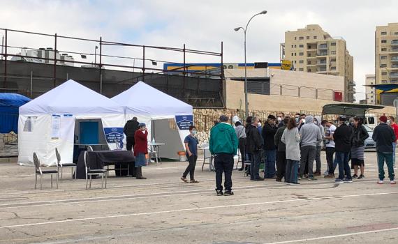 ועדת הבחירות: "אוהלי הקורונה הוארכו עד 19:00"