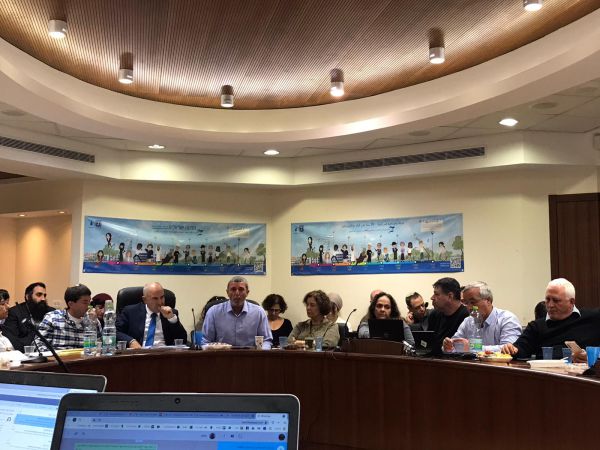 1,000 תלמידים בבידוד: "לא משאירים אף אחד לבד"