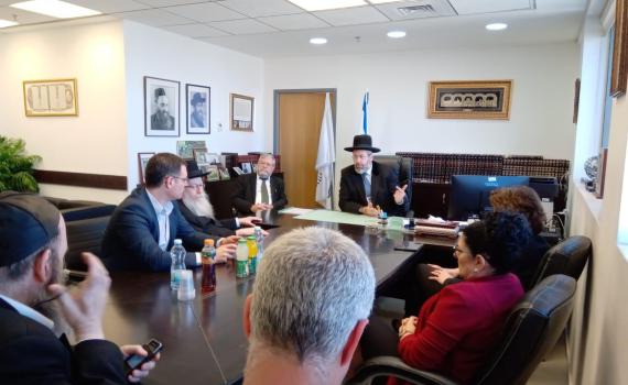 איך יקראו מגילה מבודדי הקורונה?