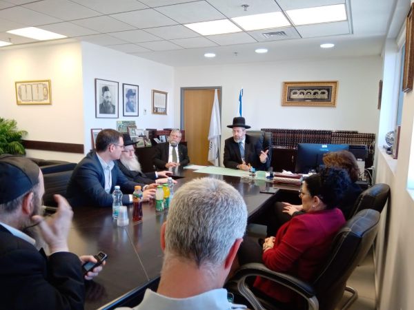 איך יקראו מגילה מבודדי הקורונה?