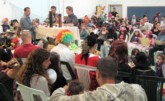 בידוד מהקורונה? כך תיקחו חלק בקריאת מגילה