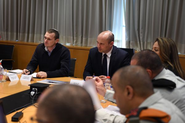 שר הביטחון: לא יוטל סגר על שטחי הרשות הפלסטינית