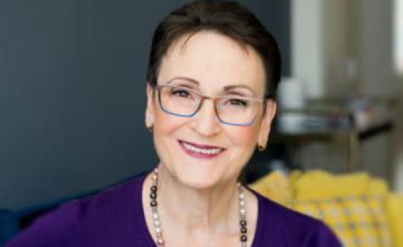 נעמי סטוצ'ינר זכתה בפרס ישראל למפעל חיים