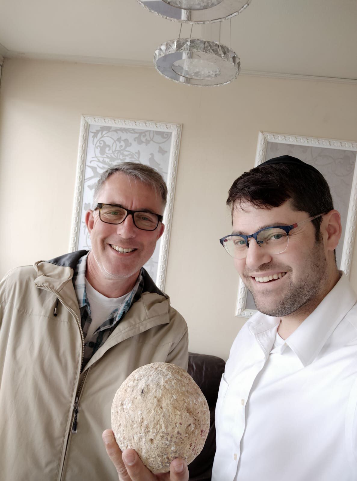 כדור נגד קורונה: הוחזר כדור שנלקח כי "סוף העולם קרב"