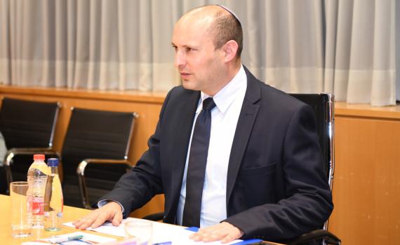 בנט: "מתנגד לסגר מלא, יש פעולות שניתן לעשות"