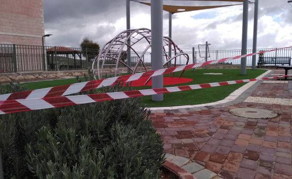 נציג משרד הבריאות: "לא פותחים גני שעשועים"