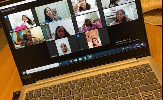 נגינה, תיאטרון והלכה: תנועת עזרא בשיעורי רשת